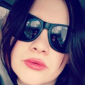 Meet your Posher, Shayla